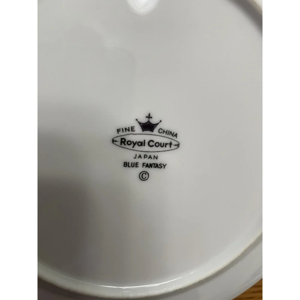 Vintage Royal Court 